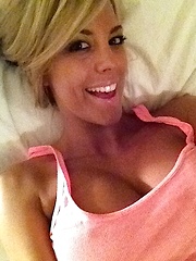 Gisele shares her private collection of camera phone pictures