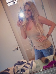 Gisele shares her private collection of camera phone pictures