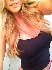 Gisele shares her private collection of camera phone pictures